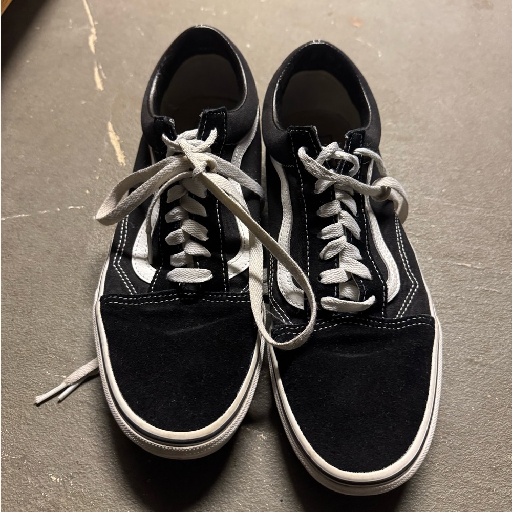 Black and White Vans Women’s/Men’s Shoes